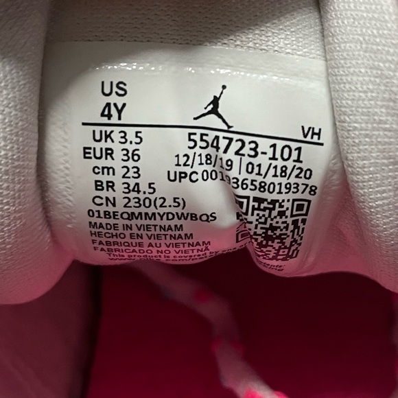 AIR JORDAN 1 LOW AURORA GREEN PINK GS - Girls youth- 4Y = 5.5 women - Picture 9 of 12